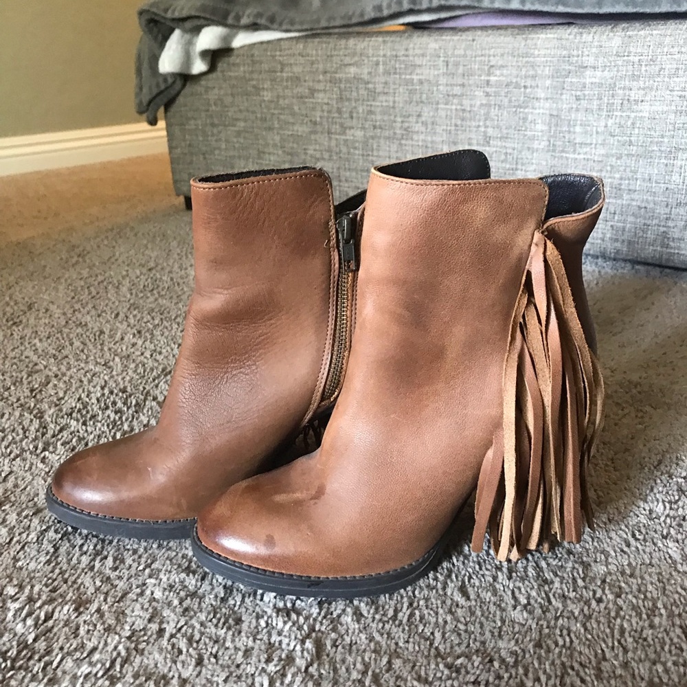 Steve Madden Fringe Ankle Booties NWOT
